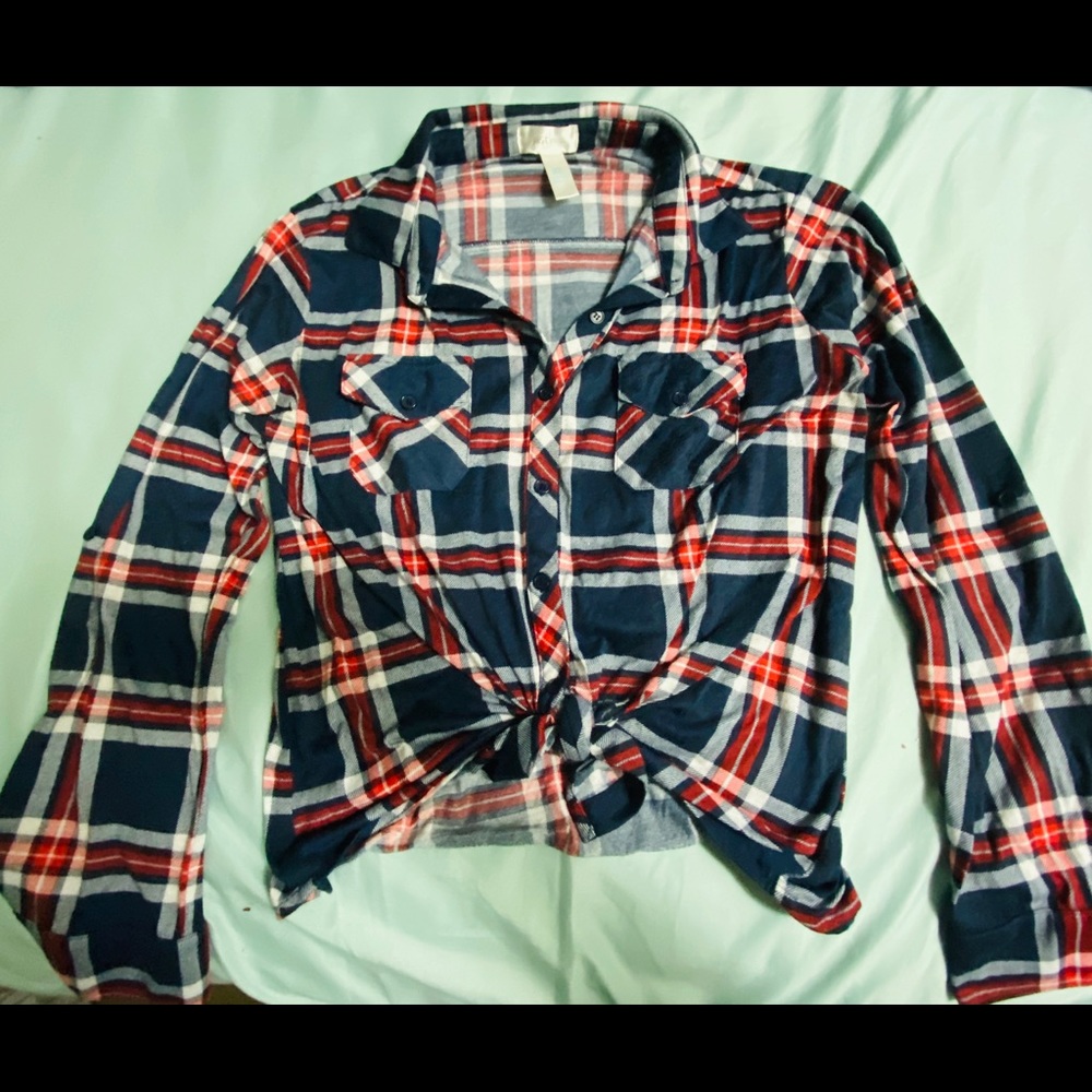 Cropped plaid T-shirt
